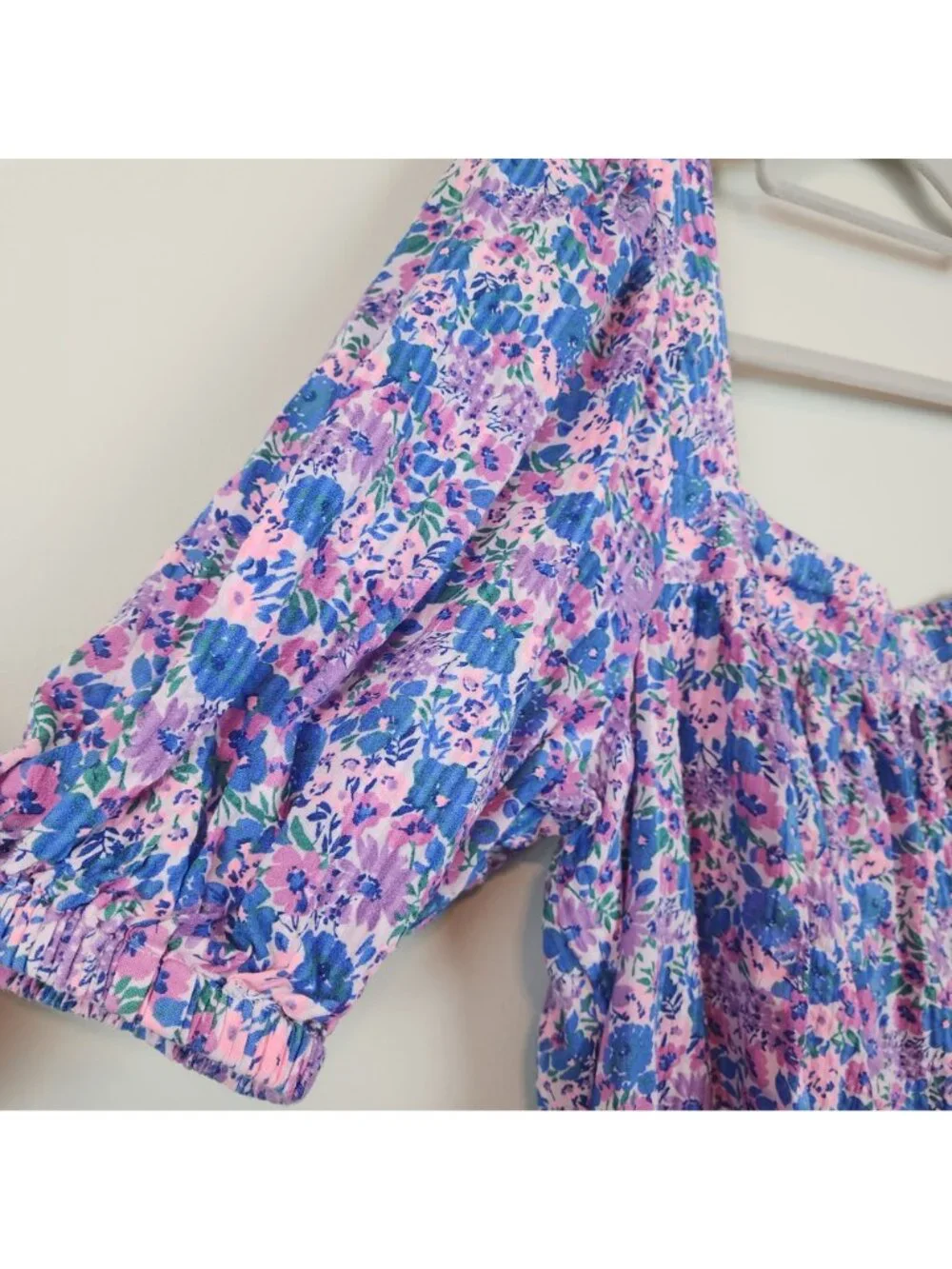 Vineyard Vines Seersucker Square Neck sz M  Floral Puff Sleeve Cotton Blouse